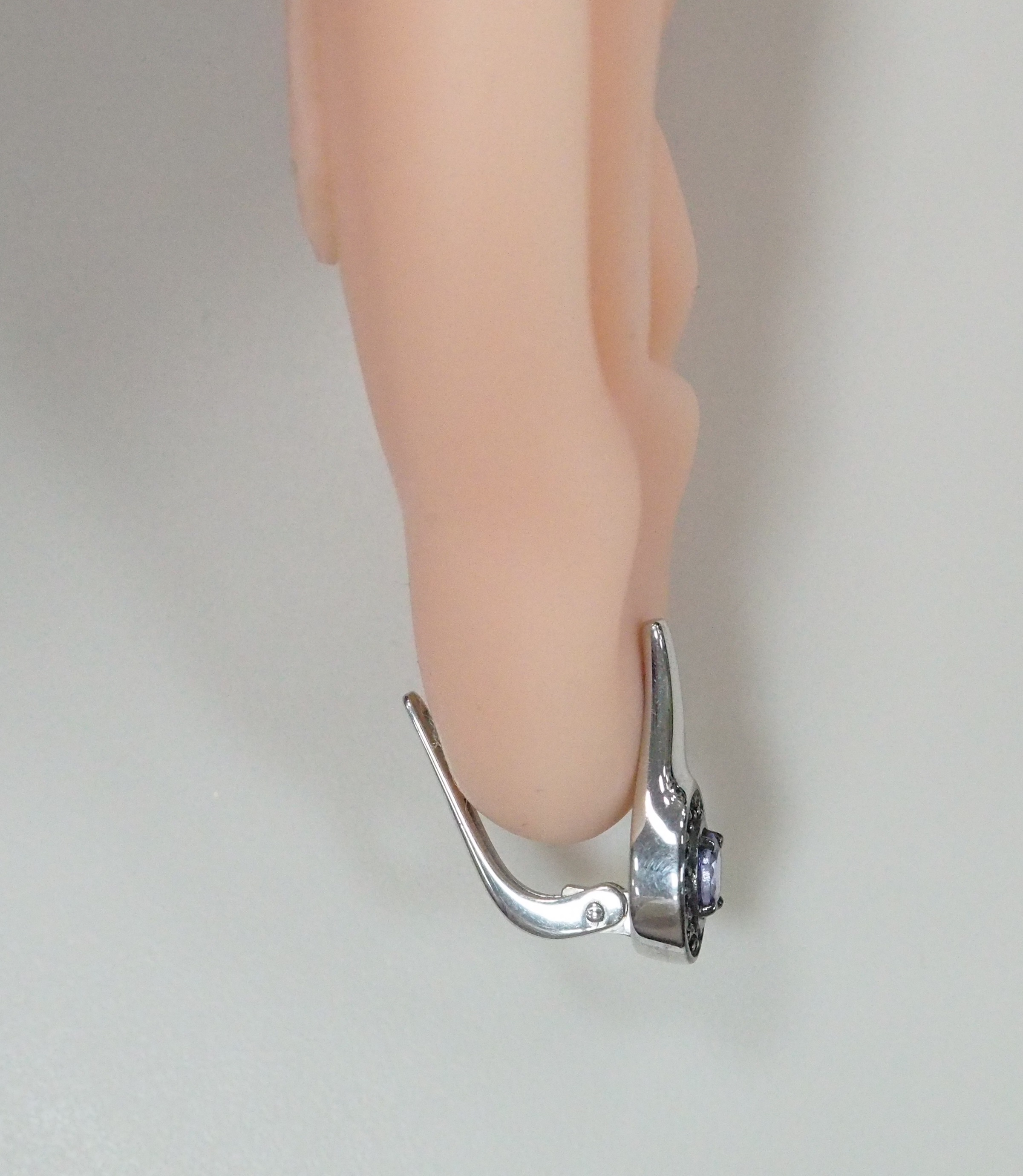 Серебряные серьги с танзанитами